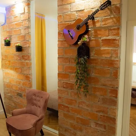Ma-La Apartment