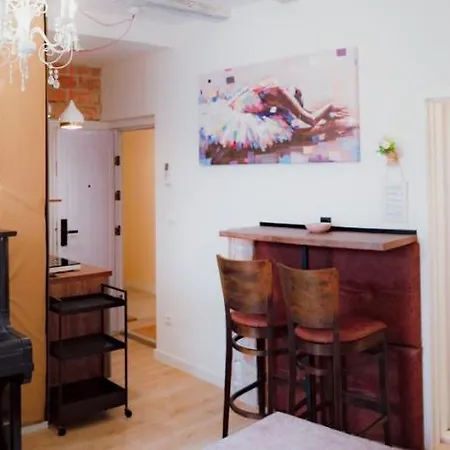 Ma-La Apartment